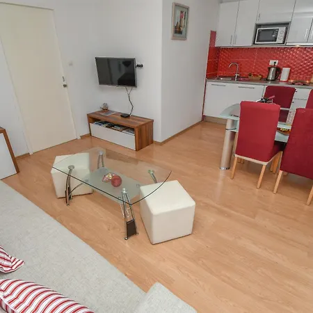 Lägenhet Joviz Makarska